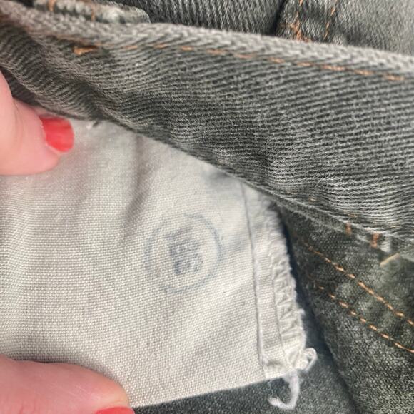 Lee Riveted Denim Women's Vintage Olive Green Cotton Mom Jeans Size 12 Short - Picture 12 of 12